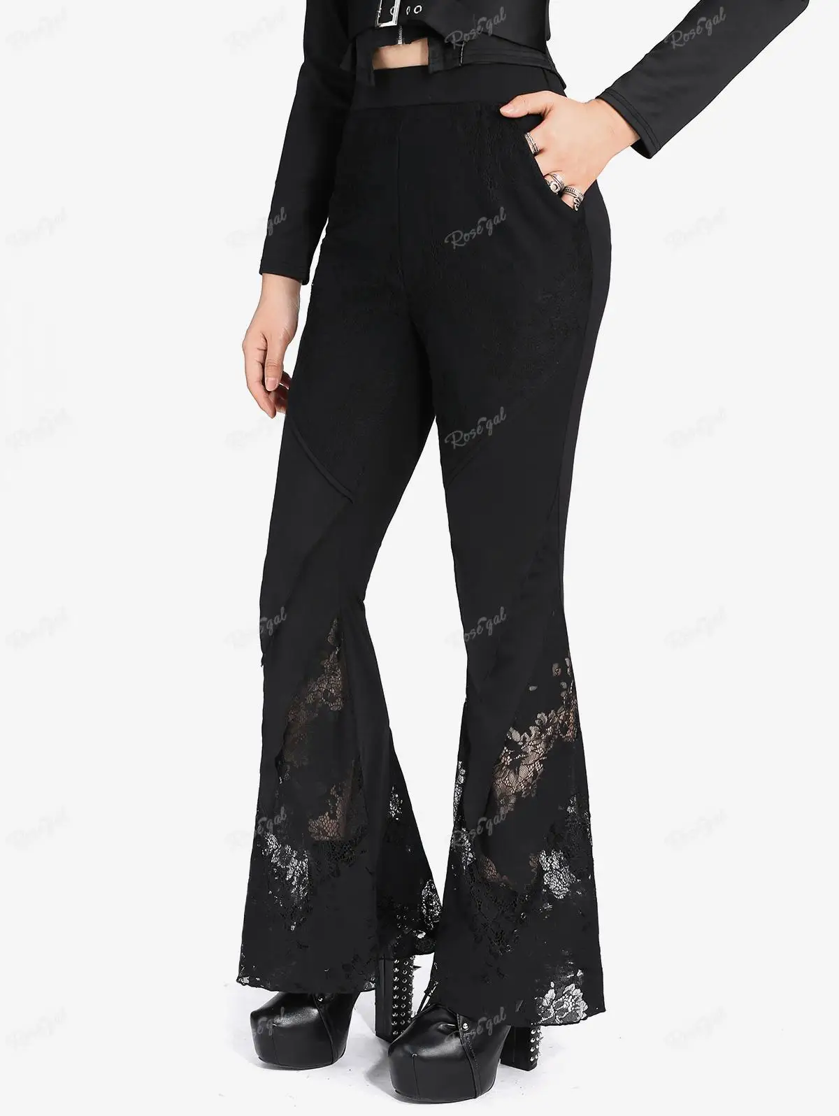 

ROSEGAL готические цветочные кружевные вставки с многослойными карманами, расклешенные брюки, женские всесезонные уличные повседневные черные лоскутные брюки Mujer