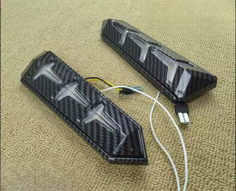 

1PC uitable for the old Pusan modified LED fishbone leaf board edge light Santana station wagon side turn signal strip