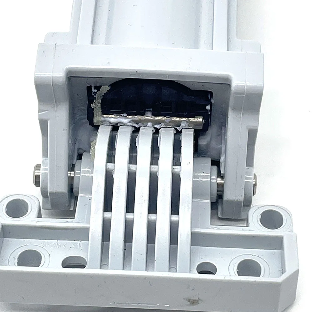 

1pcs Q7404-60024 Q7404-60025 Hinge Fits For HP LaserJet M525 M 575 M 525 M575