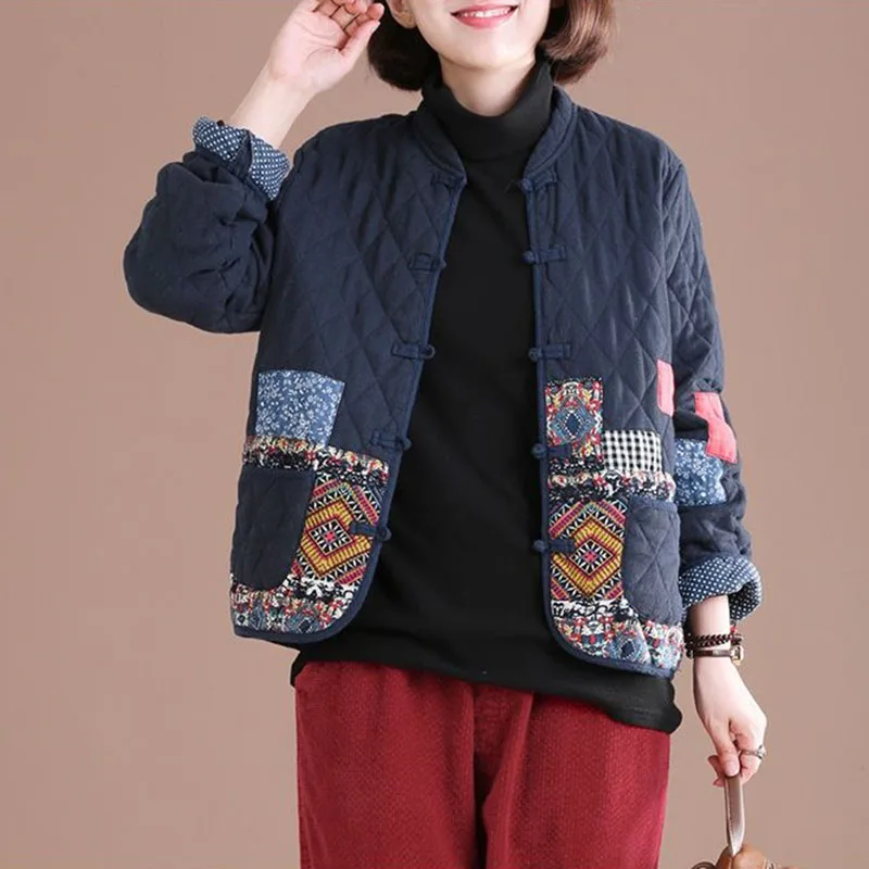 Autunno Inverno Cappotto corto in cotone Donna 2025 New Fashion Allentato Top Giacca Addensare Caldo Patch Bobina Fibbia 3XL Tuta sportiva femminile