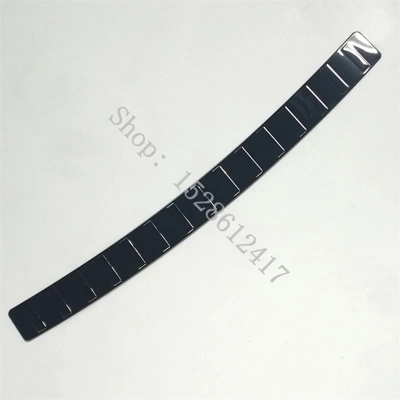 

For KIA Sorento 2013 2014 Car Accessories stainless steel Rear Bumper Protector Sill Trunk Tread Plate Trim car bumper pads