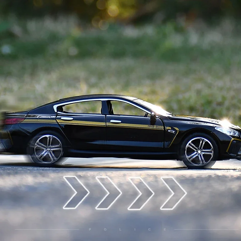 1:32 bmw m8 simulação veículos de metal puxar para trás diecast modelo carro brinquedos carro esporte com luz sonora para crianças presentes moda ornamento