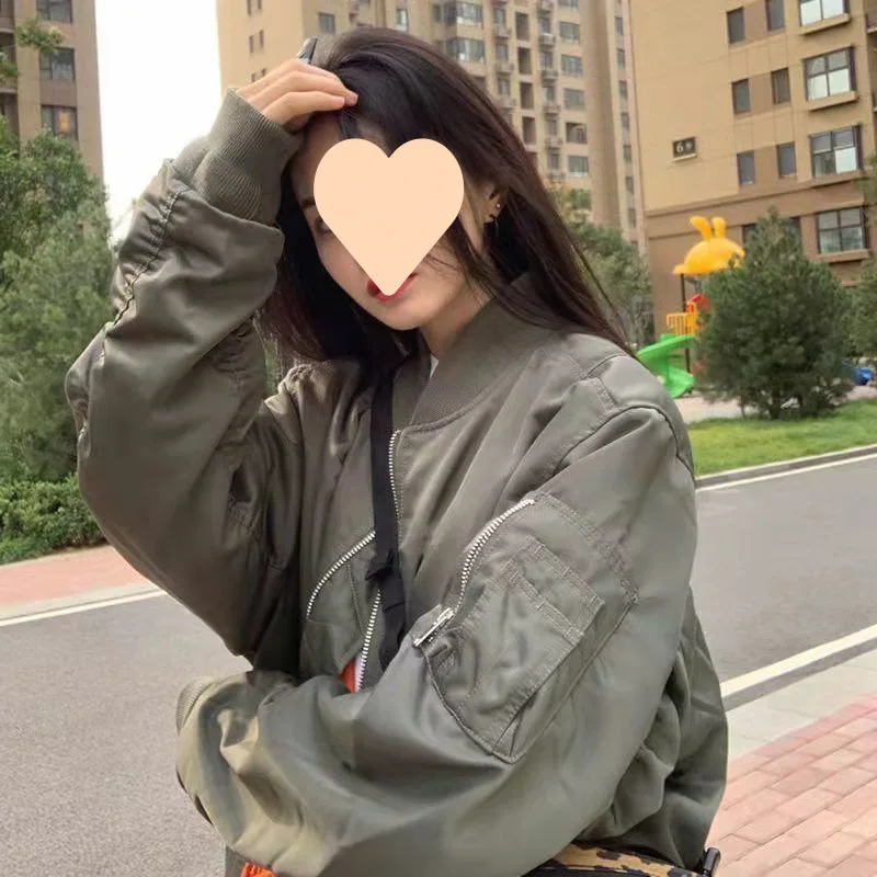 

Женская бейсбольная куртка-бомбер оверсайз свободного кроя, широкая, удобная, с заниженной линией плеча, в стиле ретро