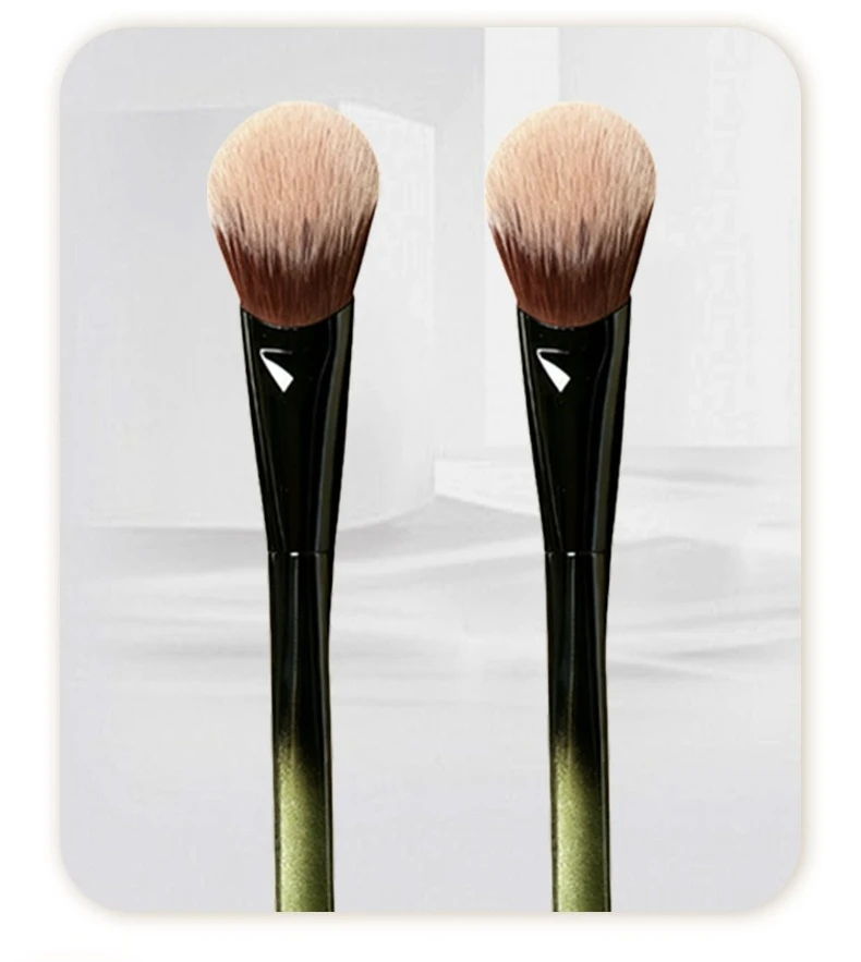 1 Stück Professioneller Weicher Schräger Rouge-Pinsel für Flüssiges Rouge, Creme, Konturierung und Puder Hochwertiges Rouge-Make-up-Tool – Detail 2