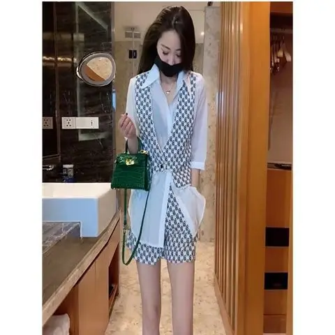 Summer New Xiaoxiangfeng Fake Two Piece Shirt Women's Fashion Loose Wide Leg Shorts Casual Set European Station