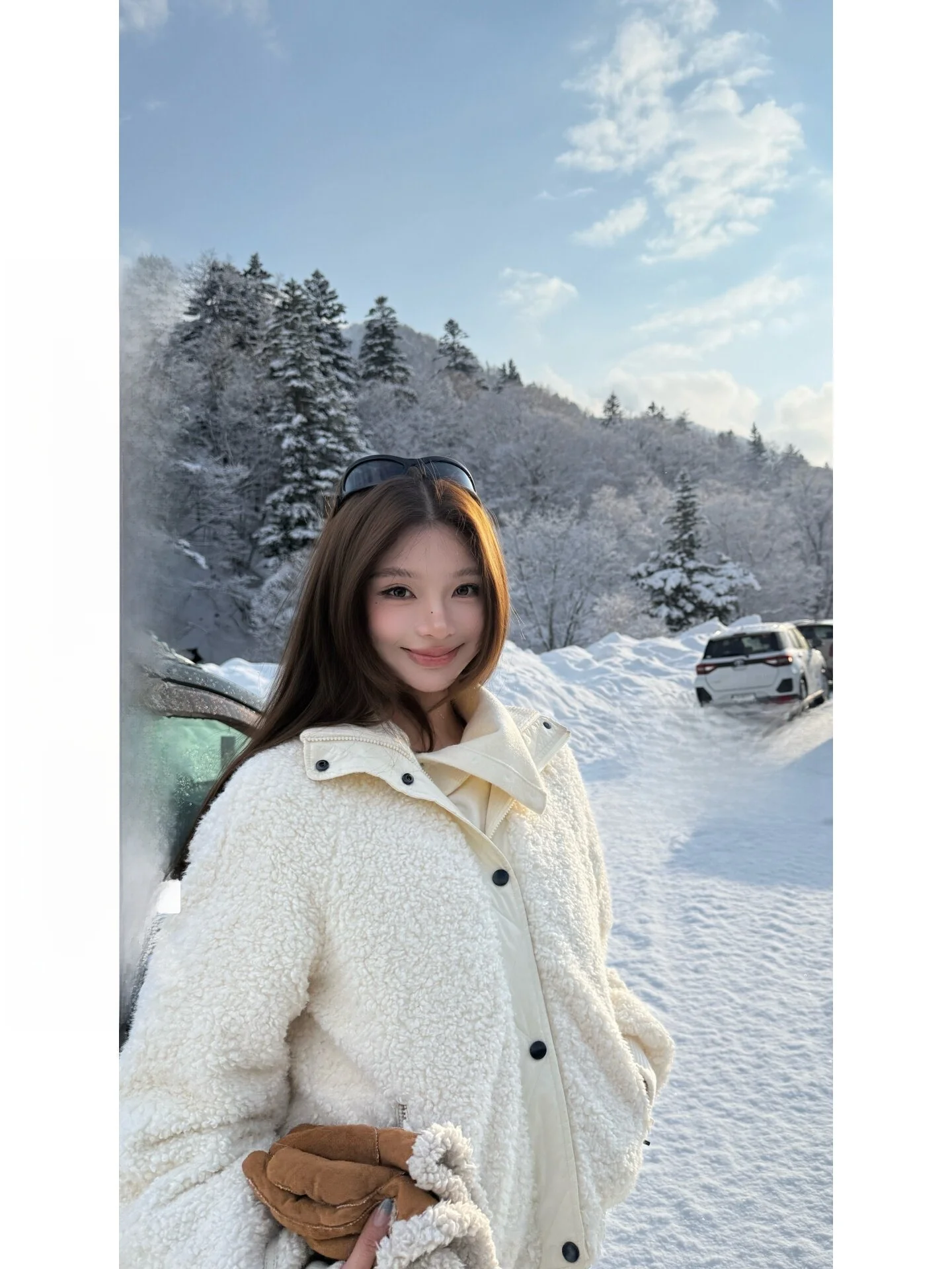 

Yangzifan Women's down Jacket Mc 90 White Duck Feather Furry Sensation Long Sleeve Coat with Ribbed Cuff And Hem Adjustment