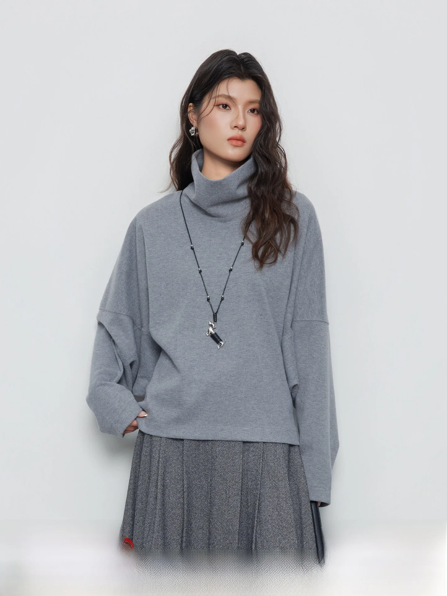 

Женский вязаный свитер KEARA с высоким воротником, свободный крой, стройнящий эффект, повседневный базовый топ с длинными рукавами для зимы