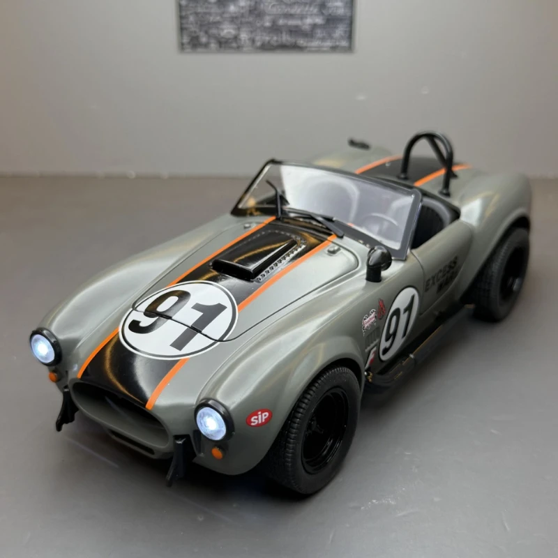 

Модель спортивного автомобиля 1:22 Cobra 427 S/C, кабриолет, литая под давлением, со звуком и светом, игрушка для детей, подарок для мальчиков, коллекционирование, хобби