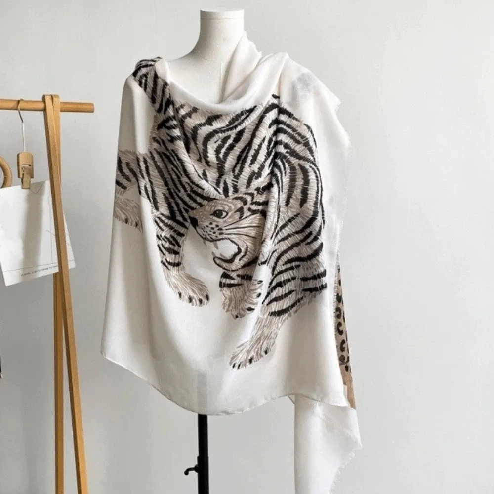 Leopard Sunscreen Cover-up Tiger Print Old Money Style Vintage Shawl Wrap Temperament Sun Protection Draped Cardigan Spring