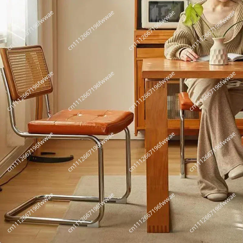 Office Rattan Backrest Dining Chairs Modern Luxury Relax Bow Shaped Chair INS Computer Seat Computer Chair Restaurant Furniture