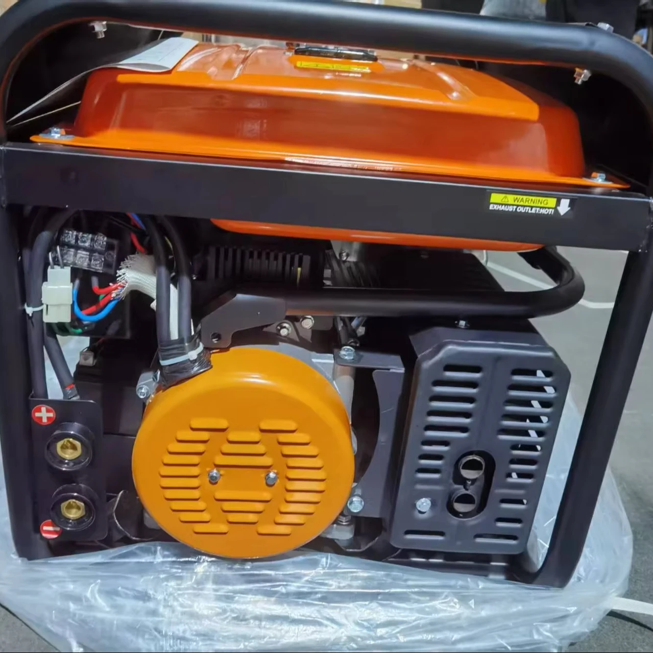 9000LY 8KW Copper Winding Wheeled Three-phase Electric Start Generator Compatible with Welding Machines