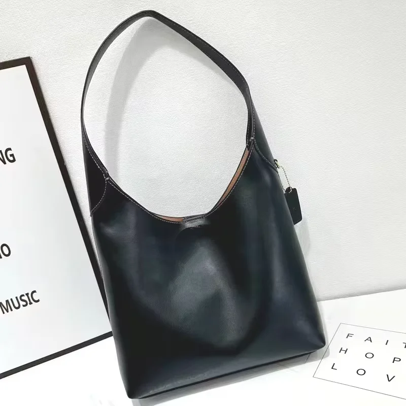 High-end Customized Solid Color Large Capacity Women's Shoulder Bag Fashionable Casual Handbag Commuter Tote Bag Underarm Bag