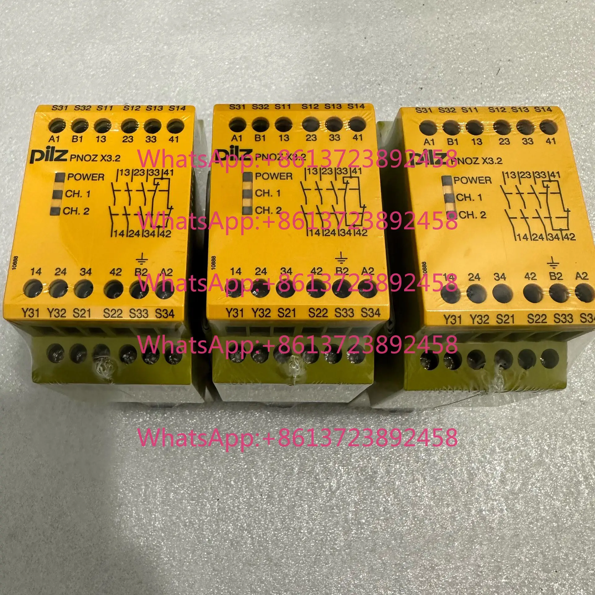 Pilz safety relay PNOZX 3.2 774309 original and genuine now