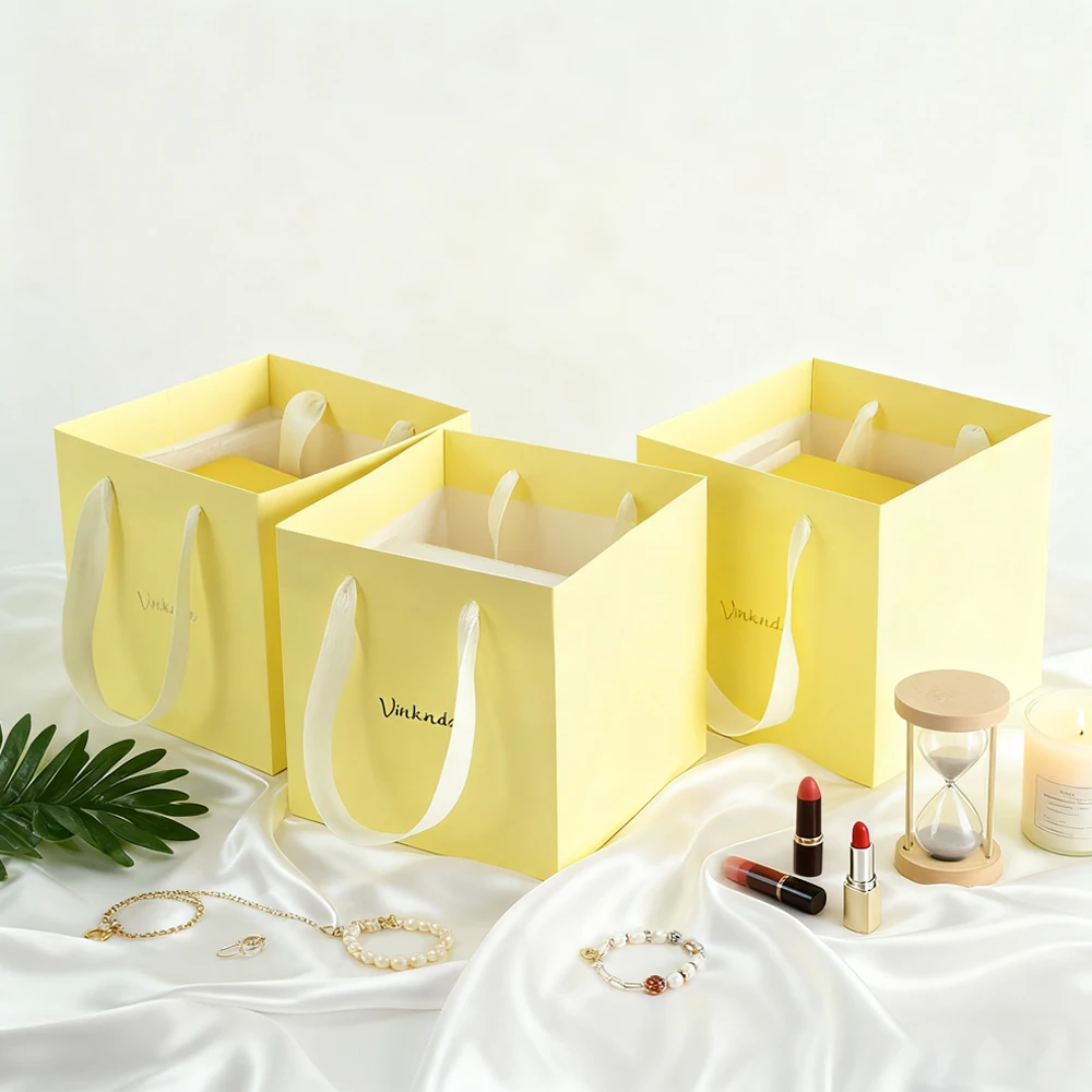 

Beige Paper Gift Tote Bags with Ribbon Recycled Personalization Wedding Shopping Bag with Handles Cosmetic Jewelry Packaging