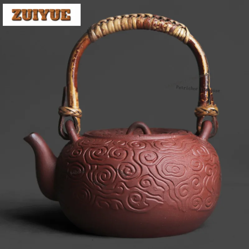 

780ml Old Rock Clay Red Sand Relief Clouds Lifting Handle Teapot Retro Tea Infuser Pot Tea Soaking Kettle With Ball Hole Cafes