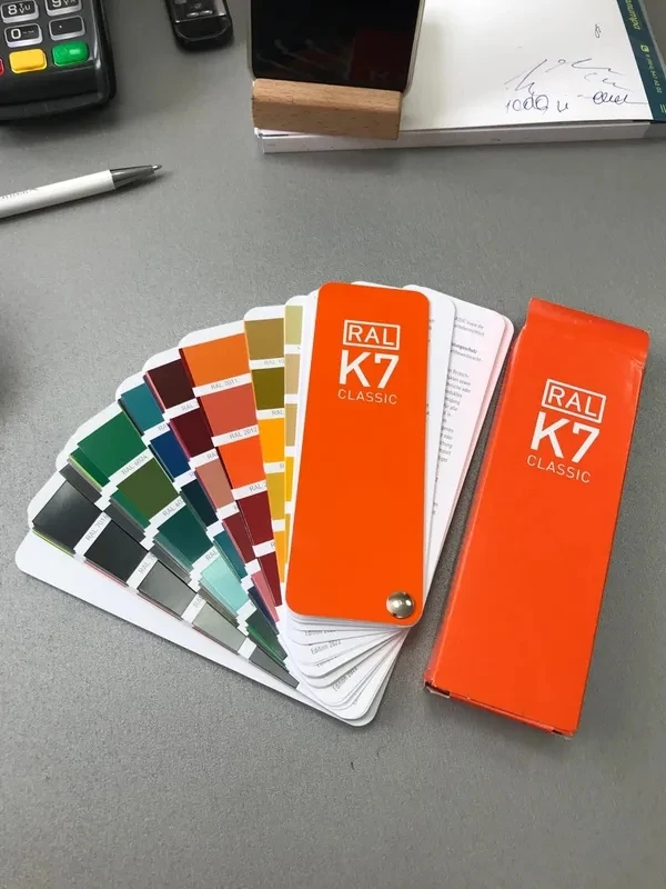 Original Germany RAL K7 International Standard Color Card Raul - Paint Coatings Color Card for Paint 216 Colors with Gift Box