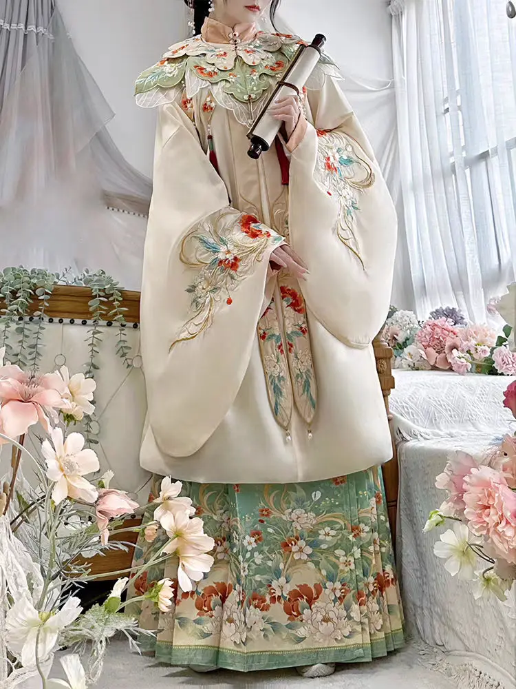 [Fanhua Qu]Ming Dynasty Hanfu women's Spring 2024 New Heavy Industry Cloud Shoulder Pipa Sleeve Horse Face Skirt Set