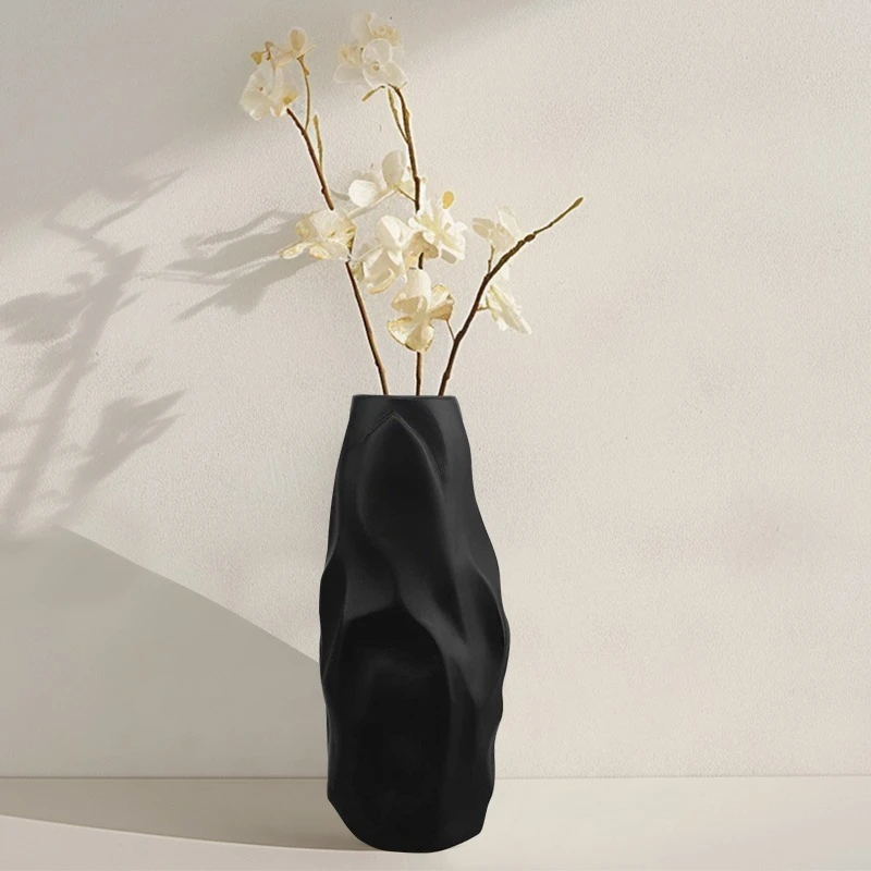 

Black matte resin vase Modern small table vase Wholesaler Home decoration project Nordic resin vase