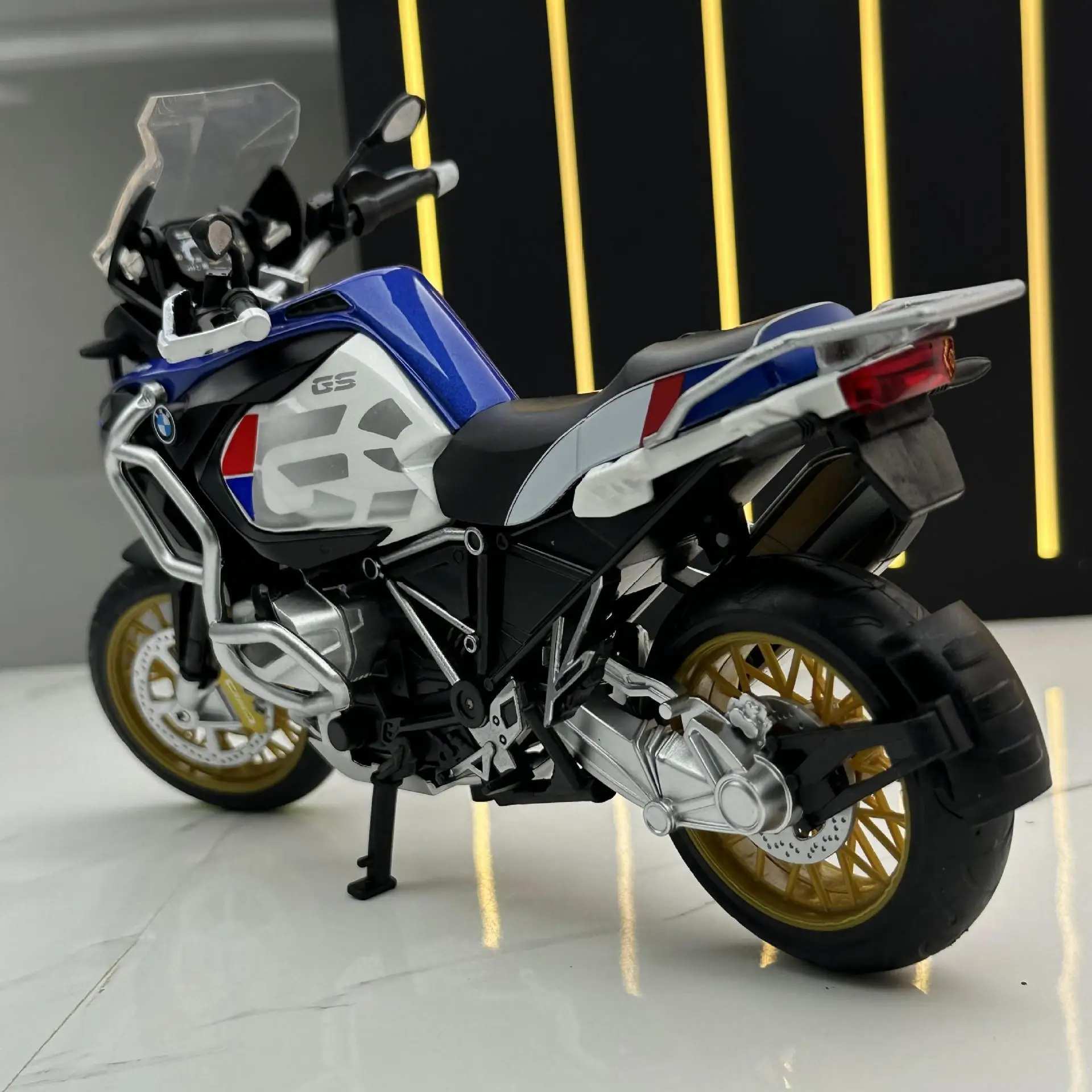 1:12 Diecast Motorcycle Model Toys BMW R1250 GS Street Bike Miniature Replica With Sound and Lights