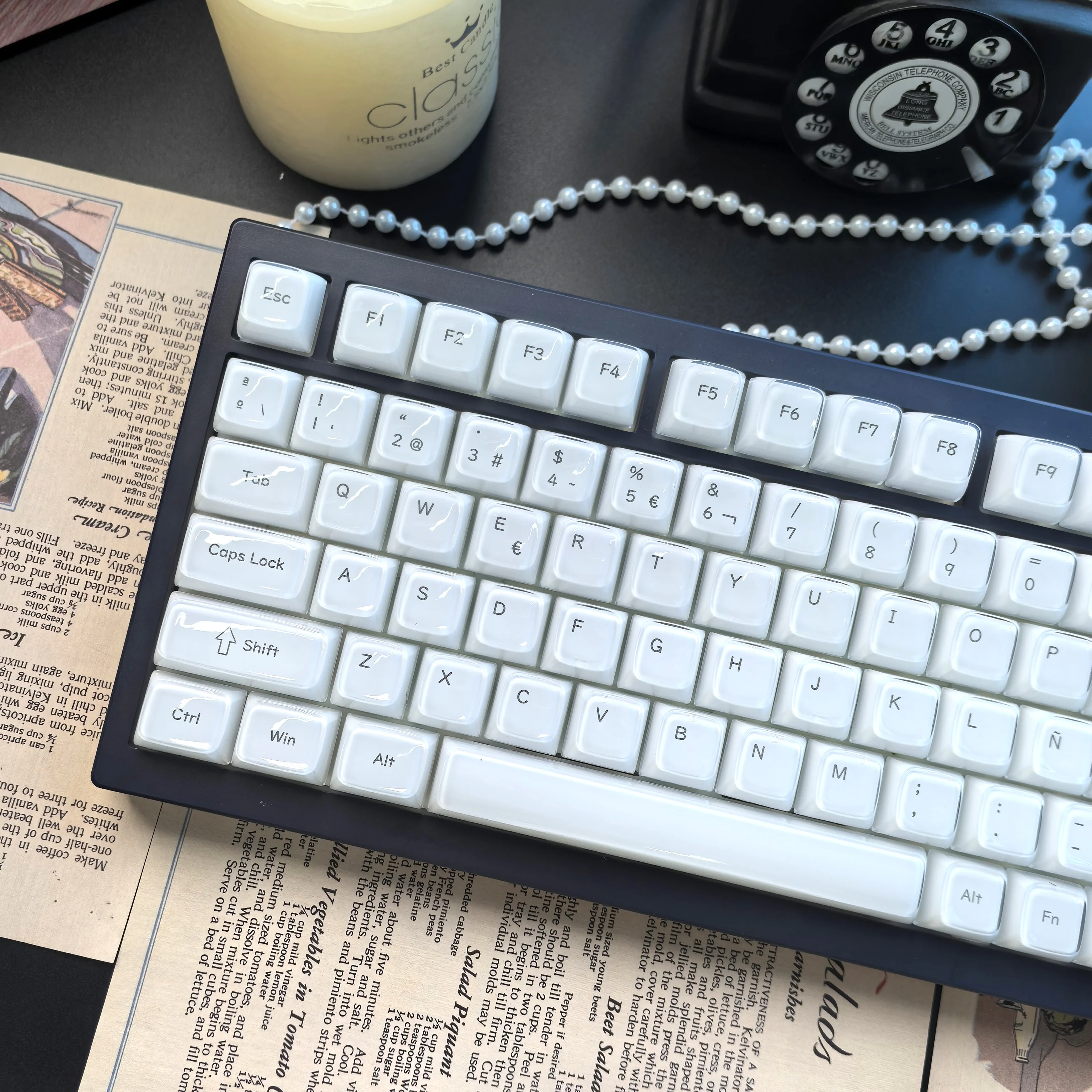 MAIMOOO AZERTY Spanish Crystal Keycaps Pink And White Side Engraved Pc Jelly Texture 132Keys Pudding Keycaps Set