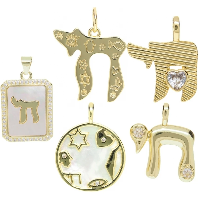 10 Uds. Colgante de cobre alfabeto hebreo Chai Kabbalah judía joyería religiosa dijes de circonia cúbica al por mayor