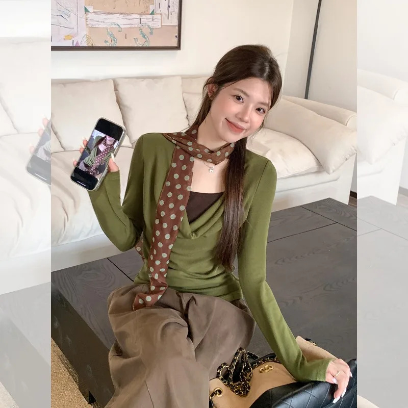 Spring 2026 Casual Green T-Shirt Retro Splice Fake Two-Piece Fashion Long Sleeve Round Neck Top Young Women Commute Wear
