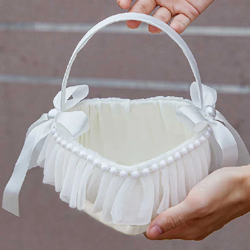 結婚式用フラワーバスケット、愛の形、花びらの紙吹雪、キャンディーパーティー用品、女の子のフルーツバスケット、家の装飾、1個