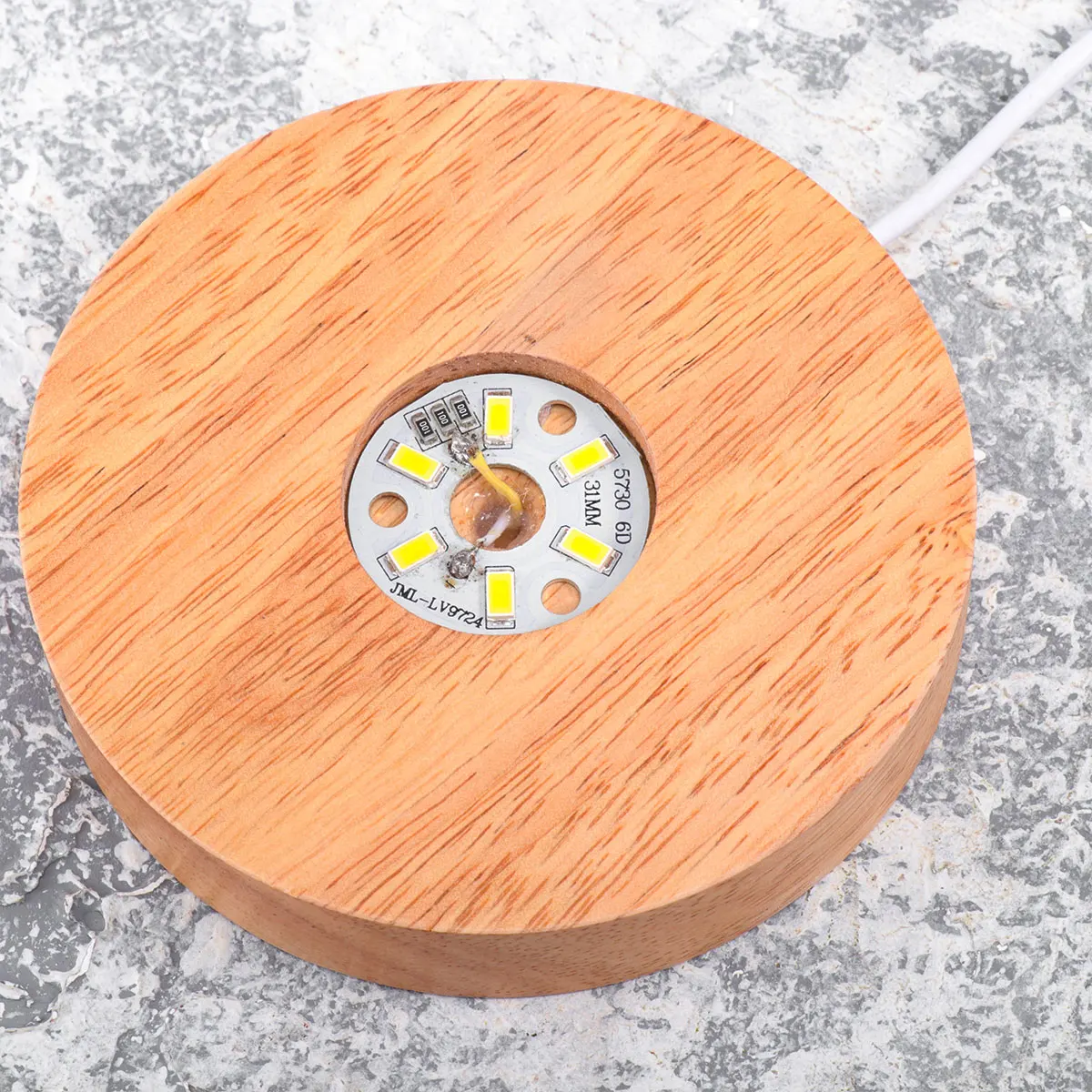 

LED Display Base Round Lighted Stand for Crystals Glass Art Home Decor Lighting Effects Retro Style Warm Light LED Base