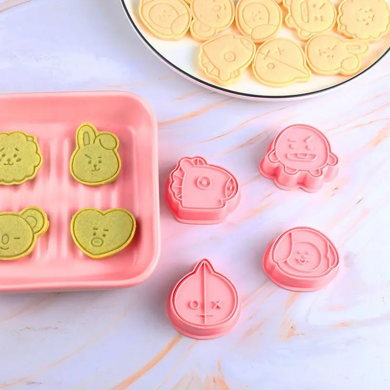 6Pcs Anime Cartoon Bt21 Biscuit Mold 3D Three-Dimensional Pressing Abrasive Creative Biscuit Mold Non-Stick Silicone Candy Mold