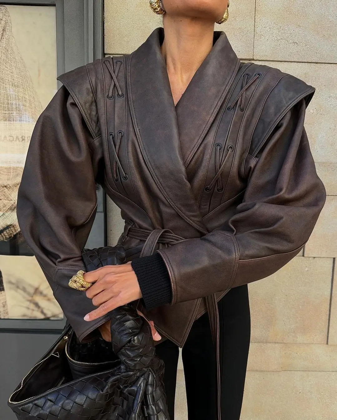 المرأة بولي Blazers الخريف الشتاء الدانتيل متابعة معطف نحيف الشارع الشهير سيدة حزام ملابس خارجية موضة براون غير النظامية فو سترة جلدية