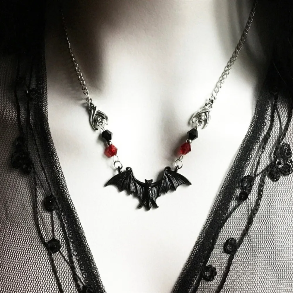 Gothic Personality Red Crystal Beads Vampire Black Bat Pendant Necklace for Women Men Hallowmas Party Collar Chain Jewelry Gifts
