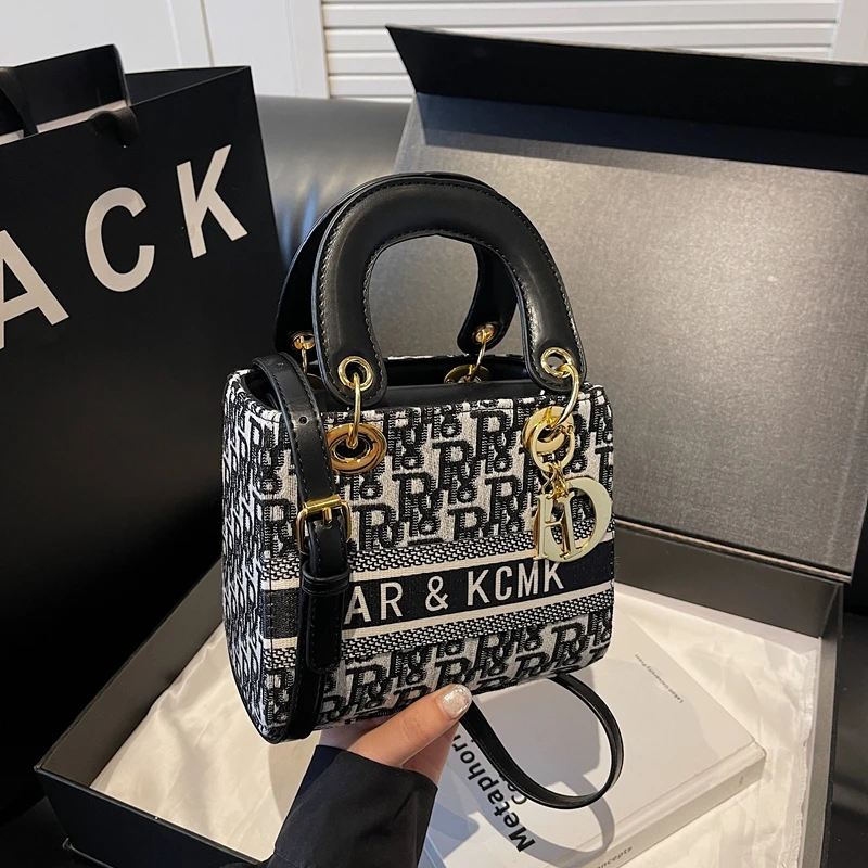 

Stylish Crossbody Shoulder Bag Retro Printing Presbyopic Shopping Bag Adjustable Underarm Casual Daily Use