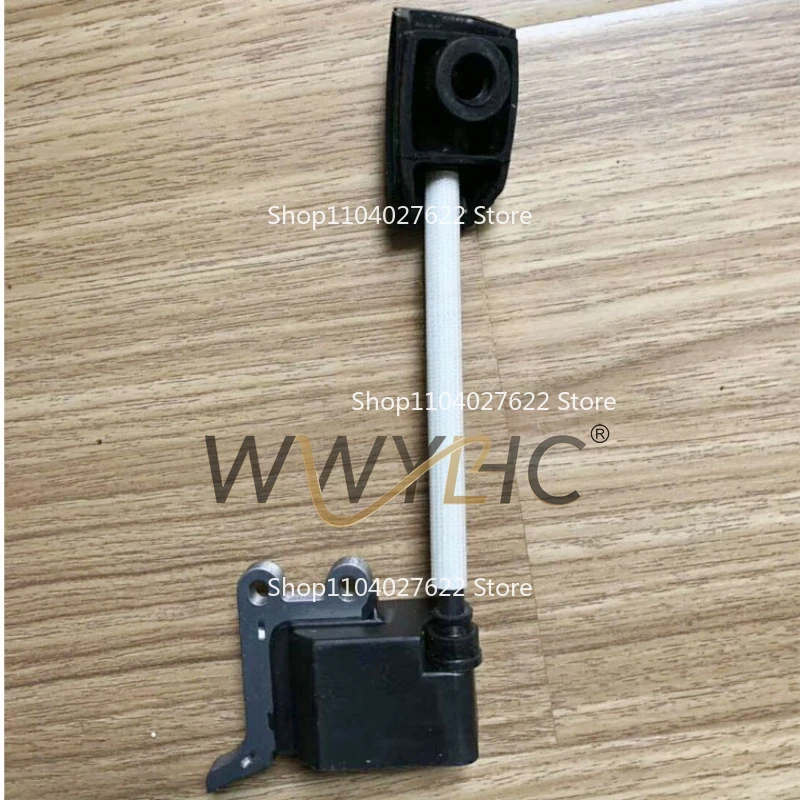 

Suitable for Fu Shihua 543R lawn mower high voltage pack ignition coil Fu Shihua accessories