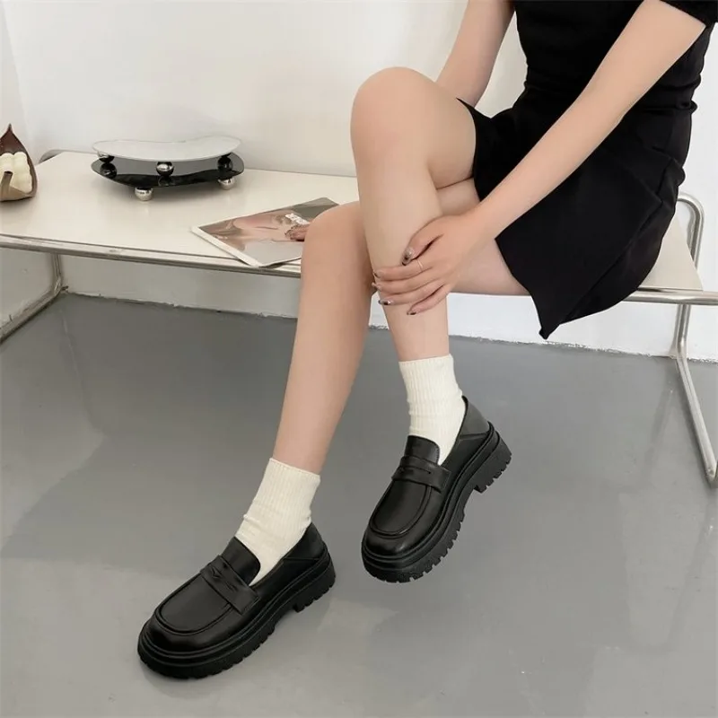 Shoes Woman 2024 trend British Style Oxfords Shallow Mouth Round Toe Black Flats Casual Female Sneakers Ladies\' Footwear Loafers