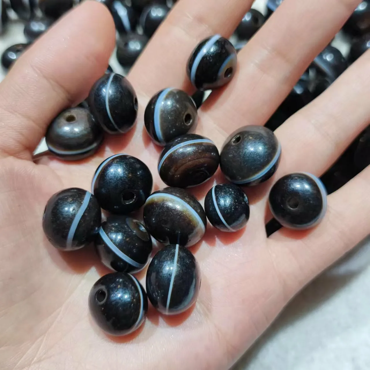 1pcs/lot First-line Herbalist Beads Weathered and Pasted Black and White Beads Tianyuan Old Agate Beads with Beads Collection