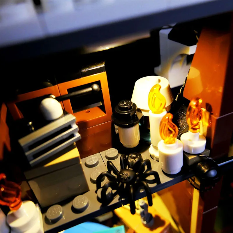 Zestaw oświetlenia LED do LEGO Stranger Things The Creel House Movie 11370 DIY Prezent (Nie zawiera klocków, zestawów, modeli do składania)