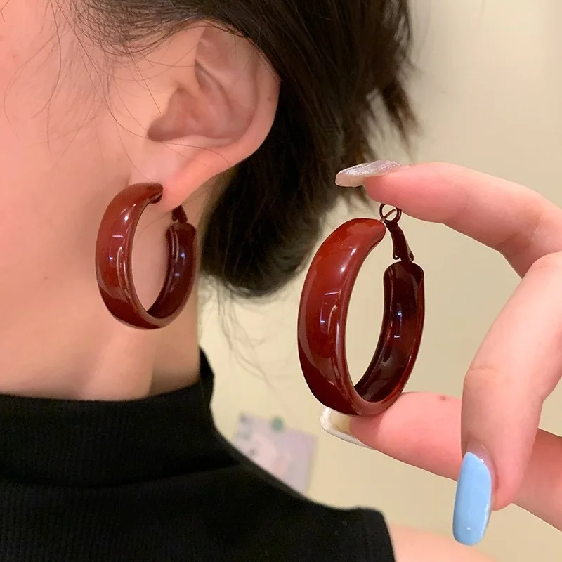 Temperament Ankela red circle ear buckle retro style red drop glazed ear ring niche new autumn and winter simple personality