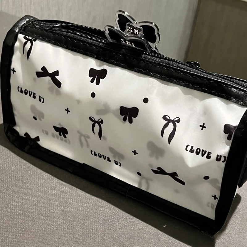 مقلمة كرتونية شفافة متعددة الطبقات عمودية ذات سعة كبيرة حقيبة تخزين الأدوات المكتبية حقيبة مستحضرات التجميل المدرسية