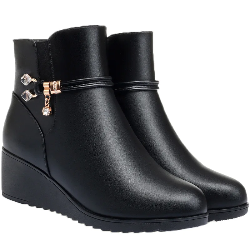 2024 Autumn Winter New High-heeled Round Toe Short Ankle Boots Warm Plush Snow Boots Middle-aged Mom Leather Shoes Comfortable