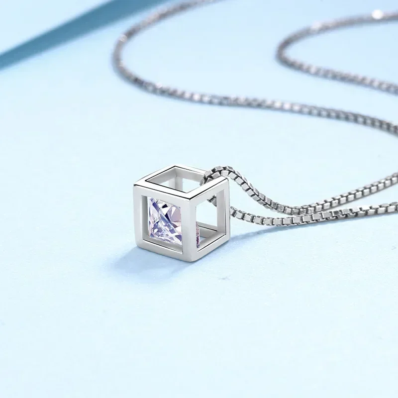 Exquisite Store PT950 Platinum Popular 0.5/1Ct Moissanite Necklace Square Pendant for Women Gift Girl Party Wedding Fine Jewelry