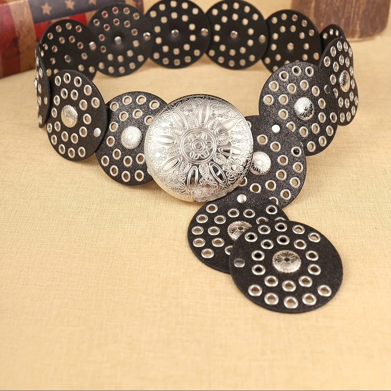 1 piece of PU belt for both men and women, featuring a Bohemian western cowboy style, is the perfect choice for shopping