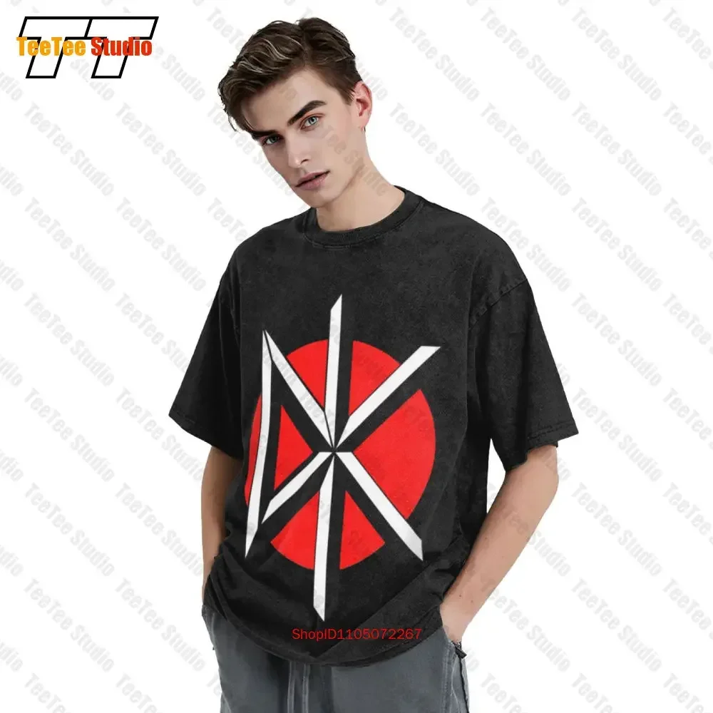 تي شيرت Dead Kennedys Vintage كبير الحجم بشعار Dk أسود 8XKN