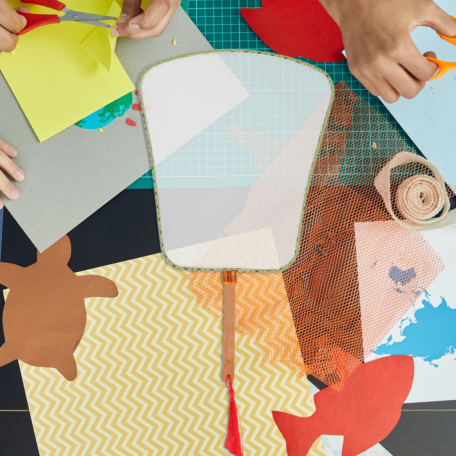 

4Pcs Blank Round Fan for DIY Painting Craft - Handheld Bamboo Leaf Design Summer Cooling Folding Decorative Art Fan