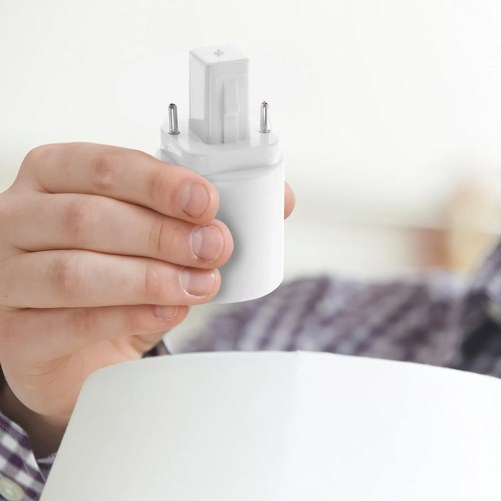 4Pcs G24d to E27 Light Bulb Adapter Socket Converter Lamp for LED Halogen Filament Bulbs Nickel Plated Pins Simple