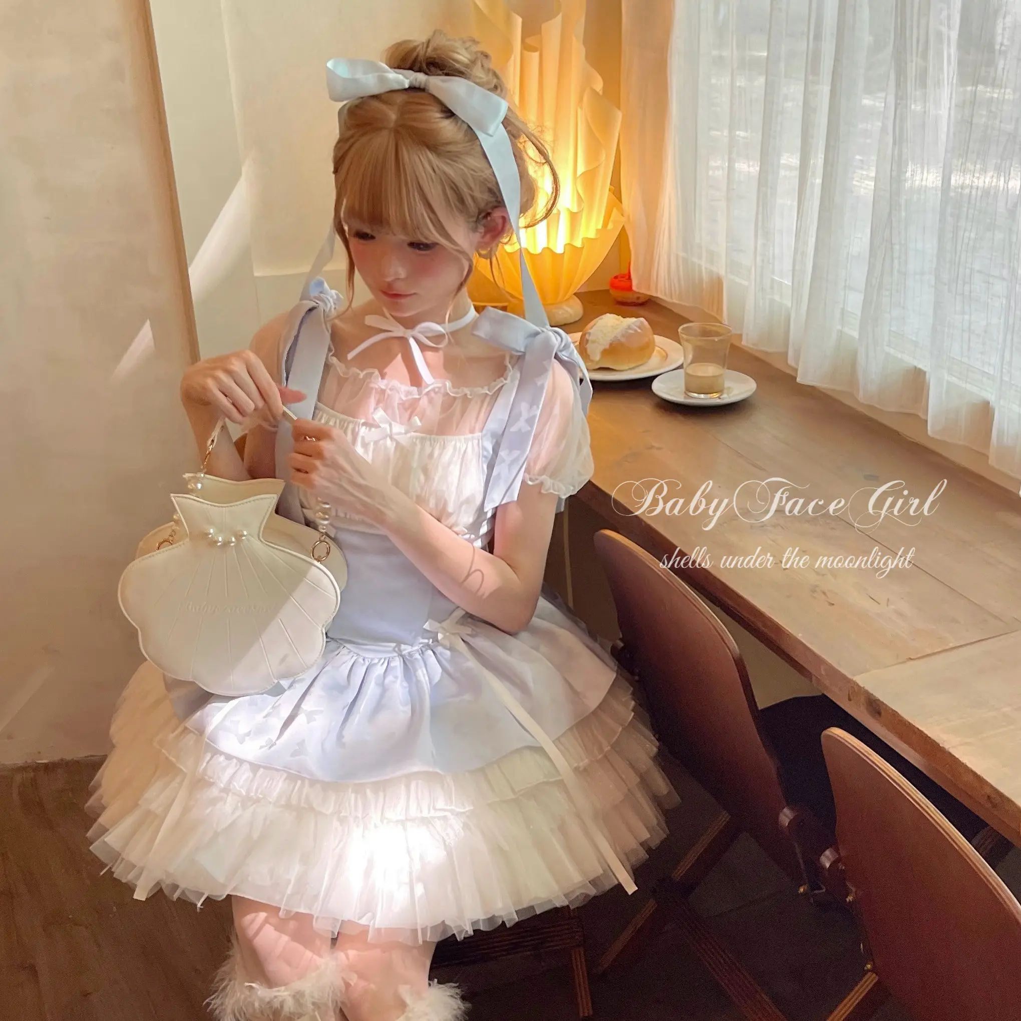 

Japanese Original Lolita Messenger Bag Elegant Sweet Moonlight Sea Shell Princess Handbag Women Tea Party Casual Pearl Shell Bag