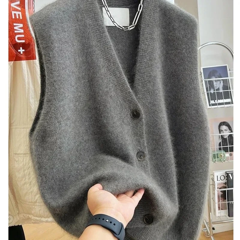 2025 Spring Autumn V-neck High-end Ladies Sweater Vest Jacket Temperament Elegant Women's Knitting Cardigan Waistcoat Top