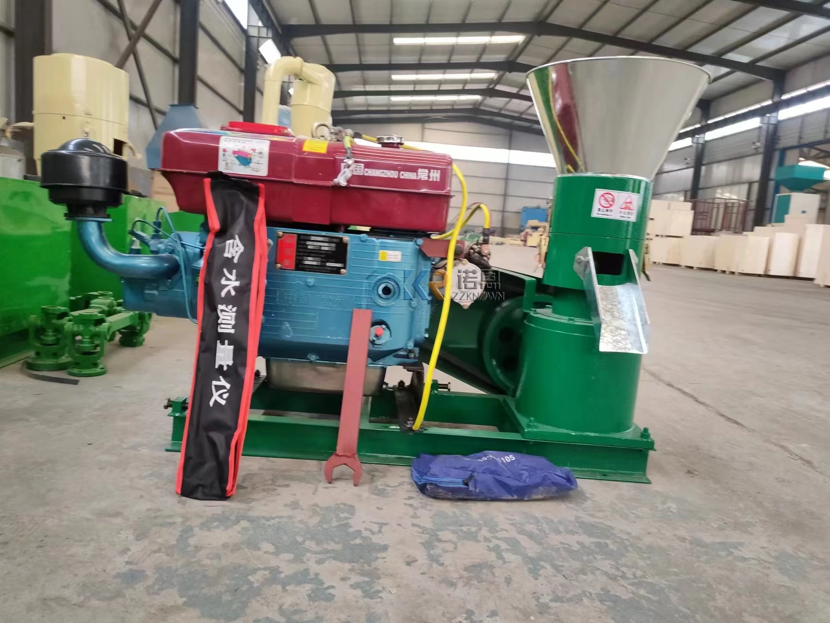 Automatic Lubrication Wood Pellet Mill Machine With Wood Pellet Press Mill Machinery