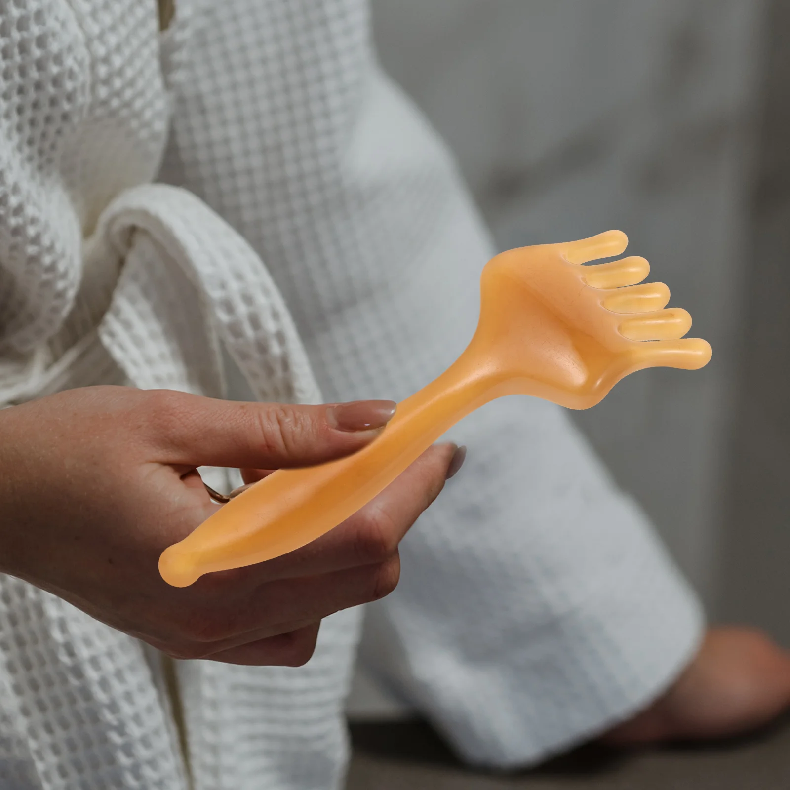 

Scalp Massage Comb Resin Five-Claw Massager Portable Handheld Spa Tool Relaxing Scalp Gua Sha Head Scratcher Deep Head Neck Back