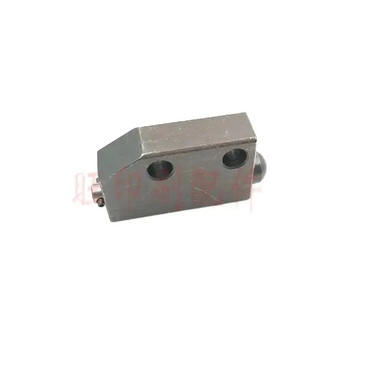 

1pcs for Heidelberg 102 printing machine base, top pin, worm, iron block, ink roller plate