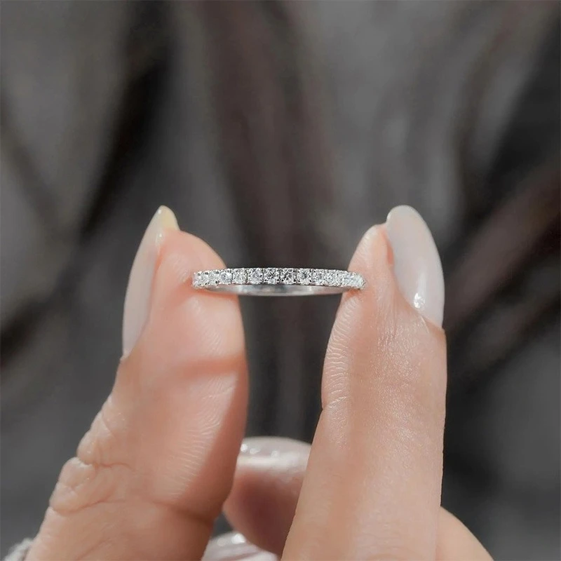 1pc 0.25 Carat Sweet and Exquisite S925 Silver Moissanite Ring, A Classic Style Shining High-quality Jewelry Gift.